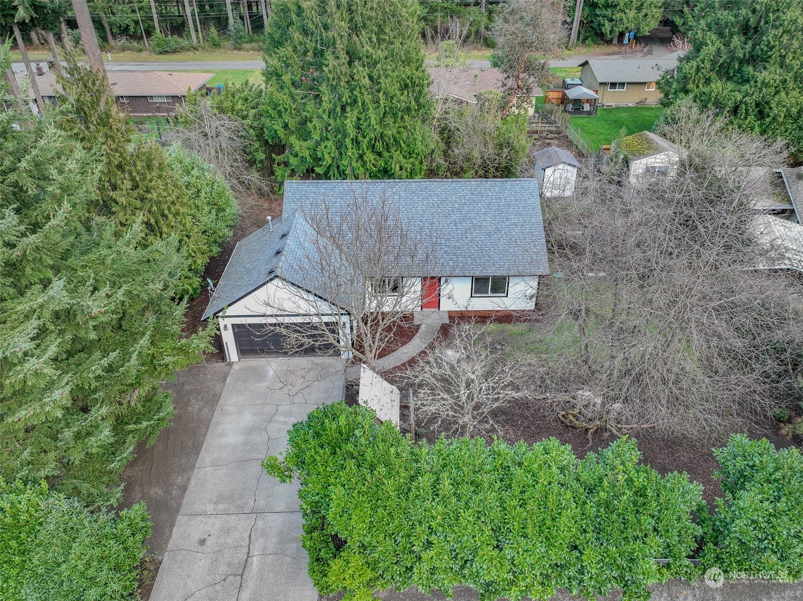 Property Photo:  2586  25th Loop SE  WA 98503 