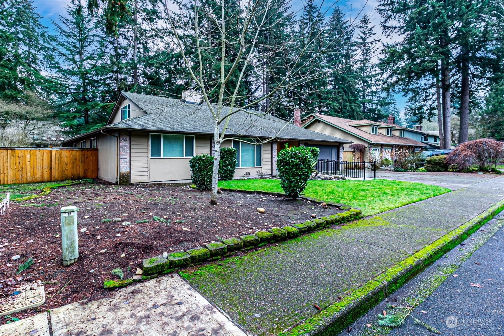 Property Photo: 2510 32nd Avenue SE WA 98374