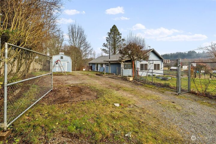 203 SW Dogwood Road  Port Orchard WA 98367 photo
