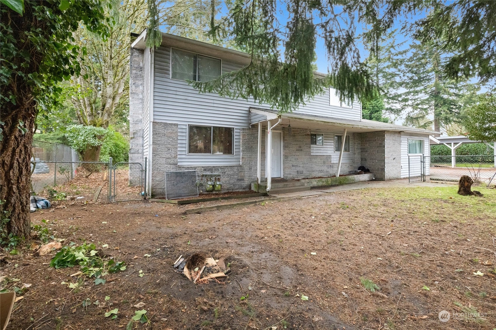 Property Photo:  1420  Magnolia Street SE  WA 98503 