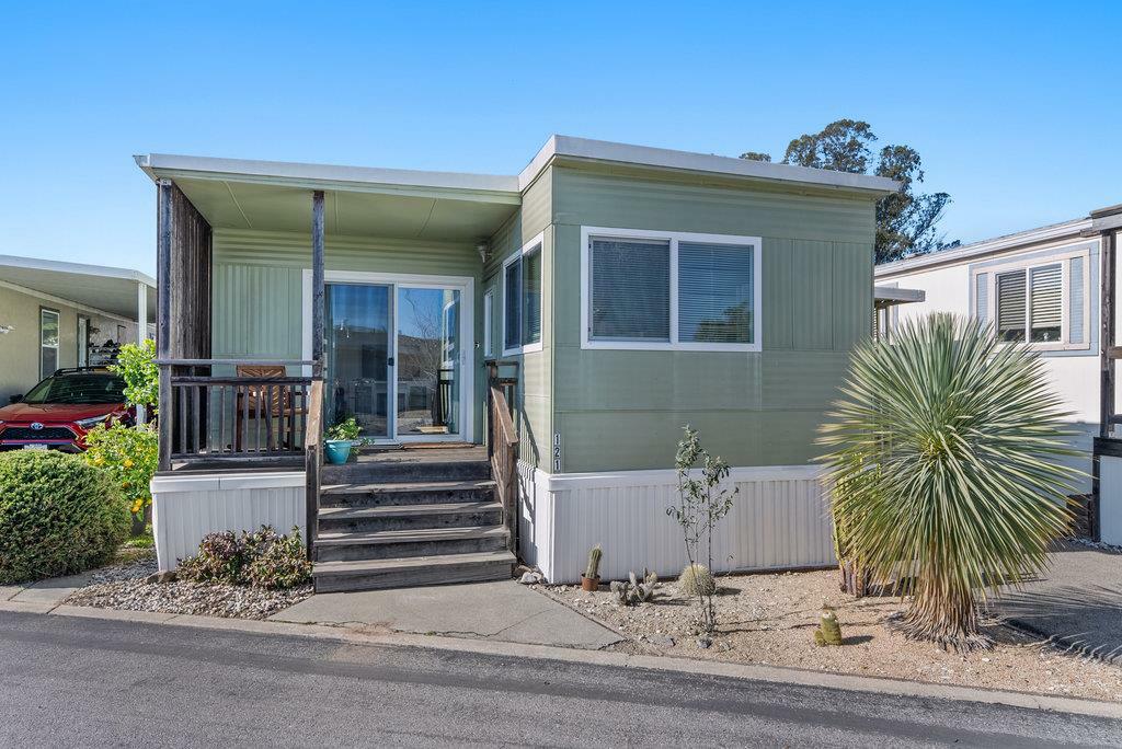 Property Photo:  1555 Merrill St 121  CA 95062 