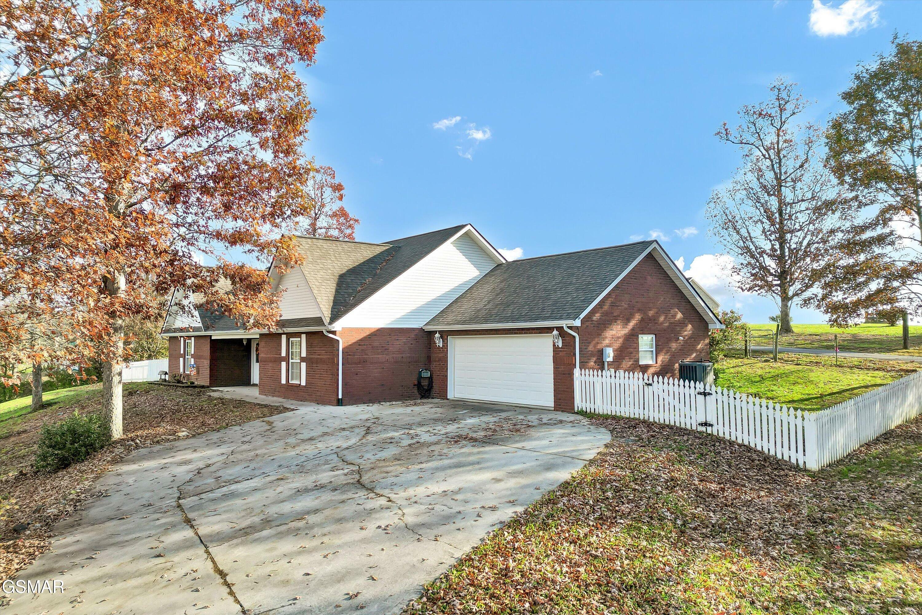 Property Photo:  1613 Foxfire Circle  TN 37865 