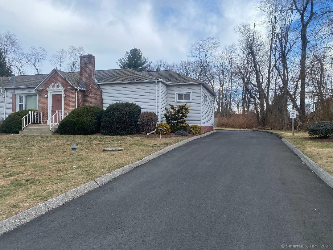 Property Photo:  321 Dogburn Lane  CT 06477 