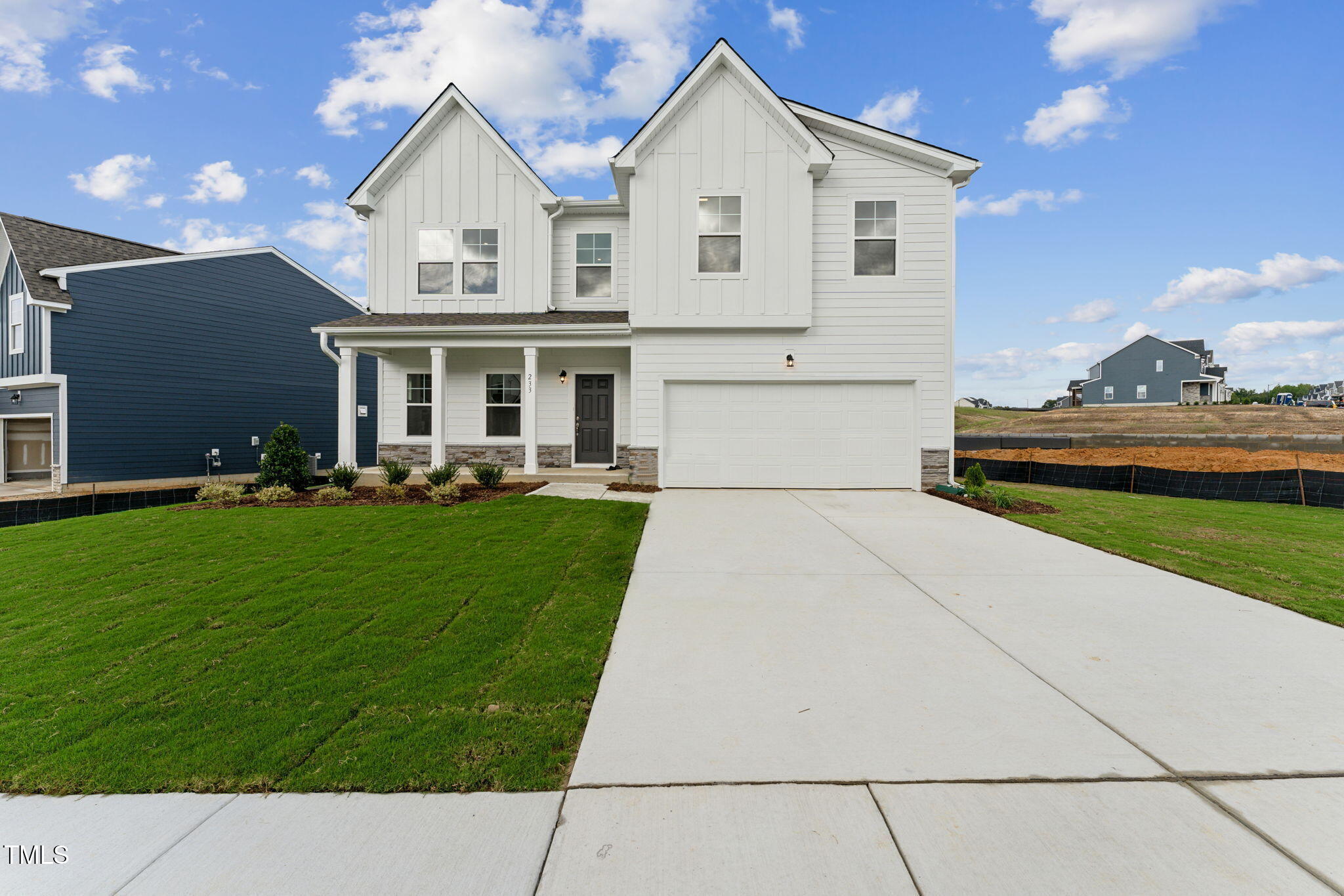 Property Photo: 517 Marthas View Way NC 27587