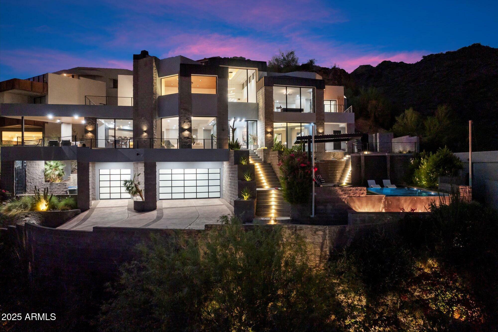 7147 N 23rd Place  Phoenix AZ 85020 photo