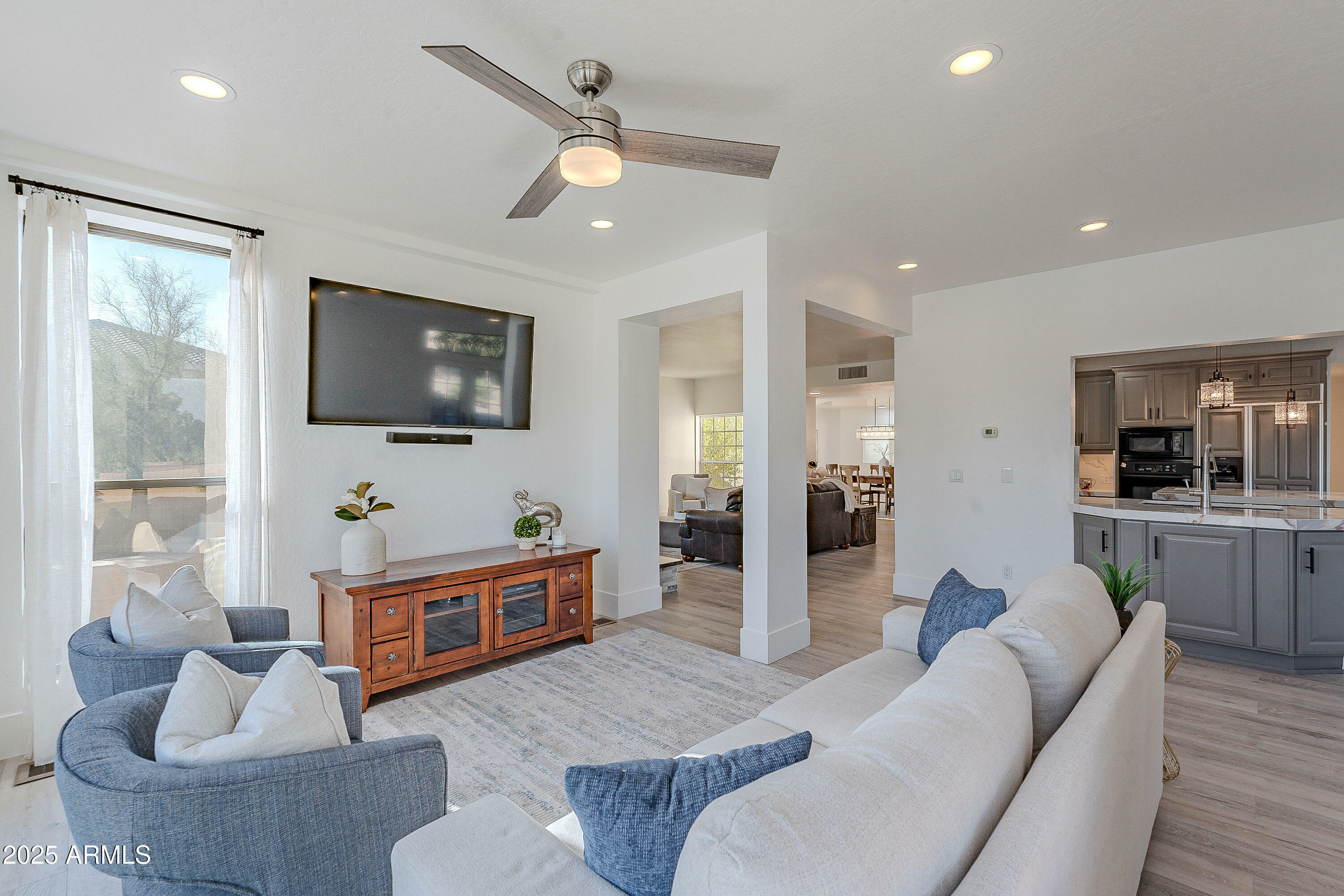 Property Photo: 12015 S Tuzigoot Drive AZ 85044