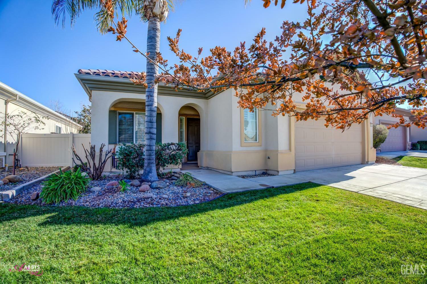 Property Photo:  5805 Blazing Star Lane  CA 93306 