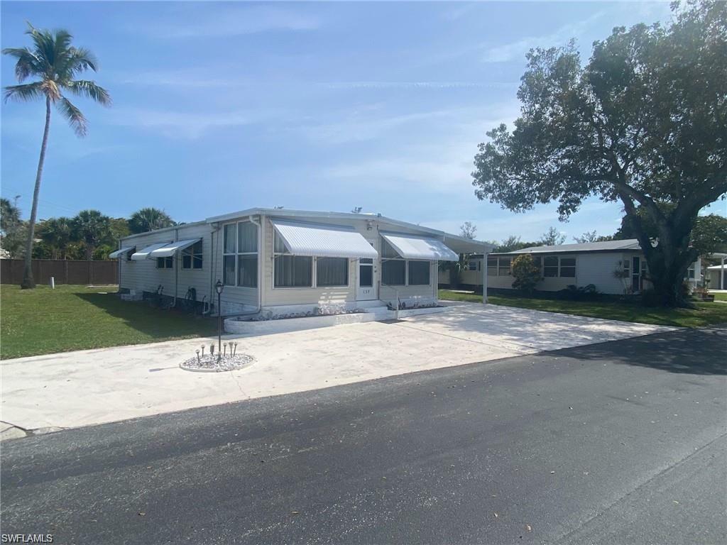 Property Photo: 137 Enchanting Blvd FL 34112