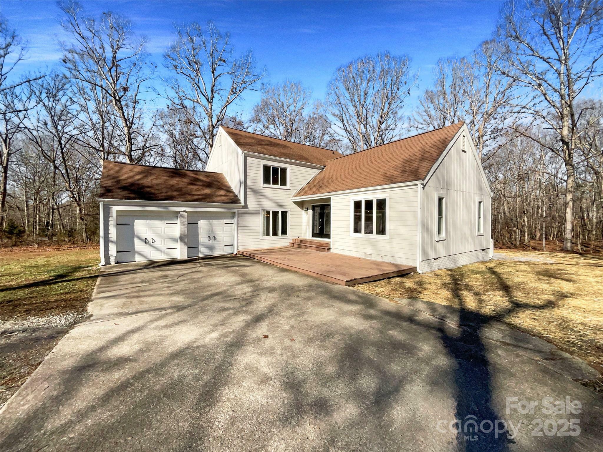 Property Photo: 122 Cricket Creek Drive NC 28021