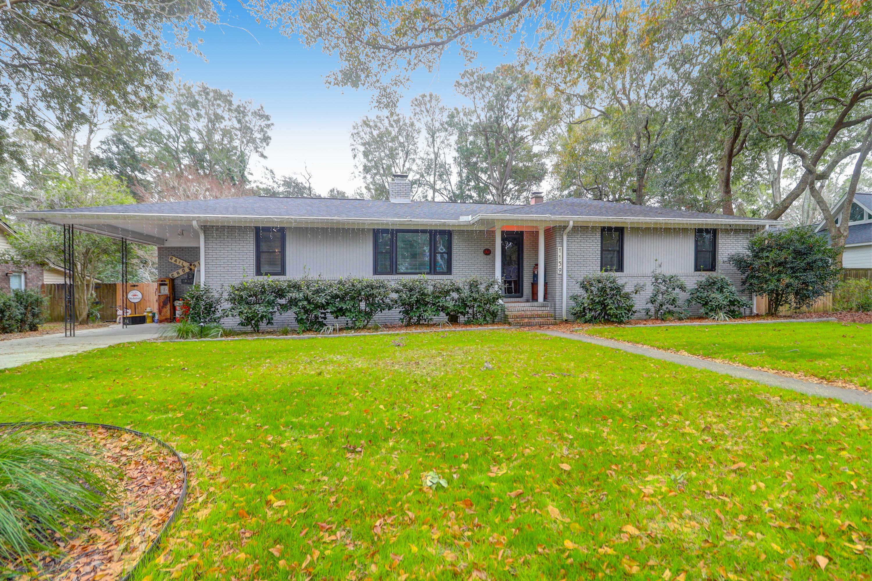 Property Photo:  1159 Wyndham Road  SC 29412 