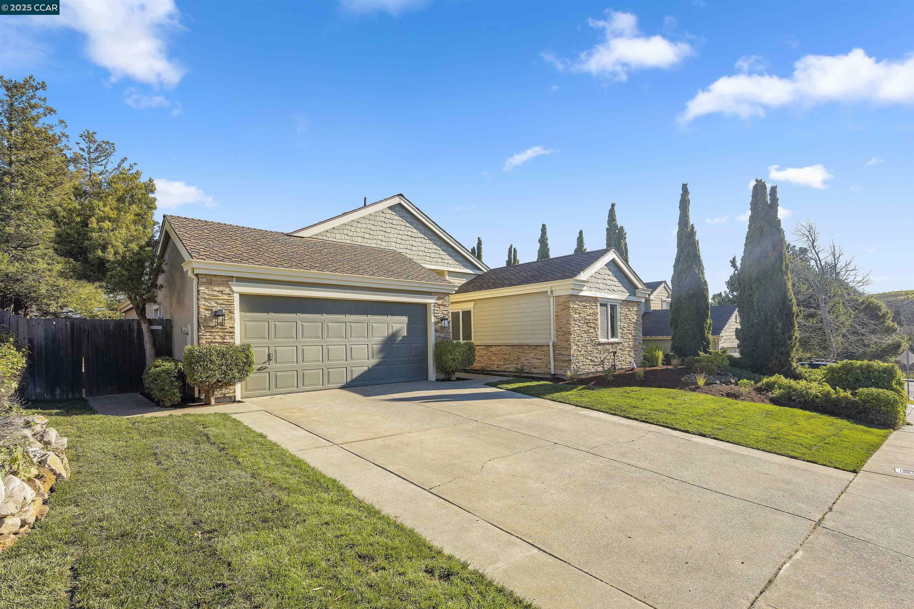 Property Photo:  503 Zinnia Ct  CA 94510 