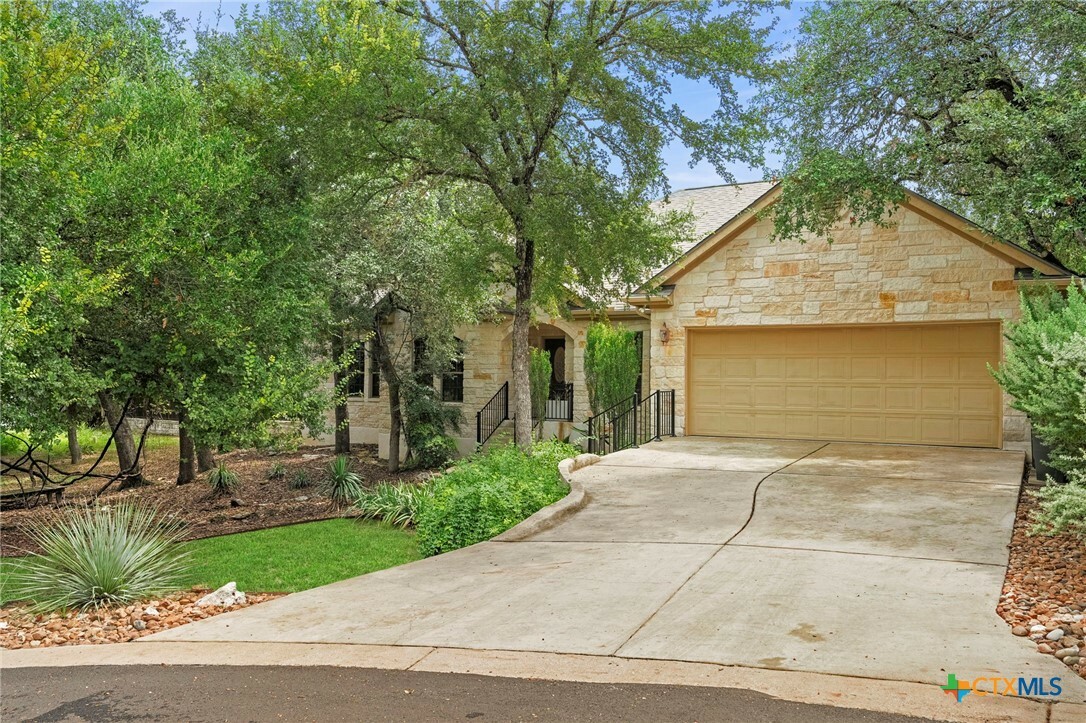 Property Photo:  103 Senisa Court  TX 78666 