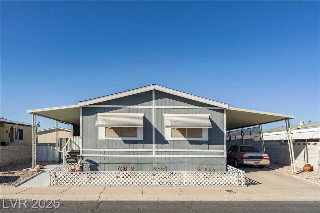 Property Photo: 3055 Comitan Lane NV 89122