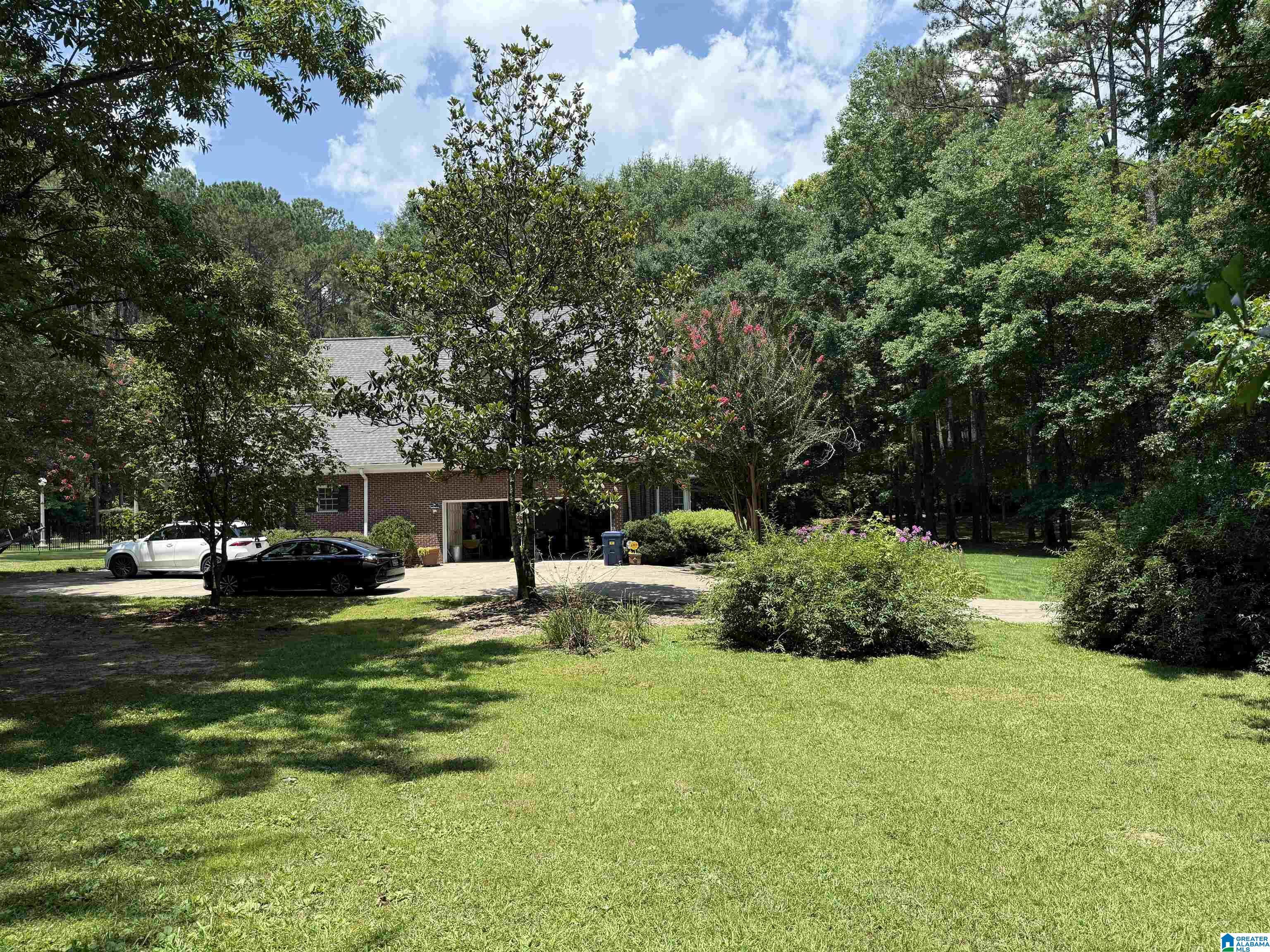 Property Photo: 4803 Laurel Trace AL 36207
