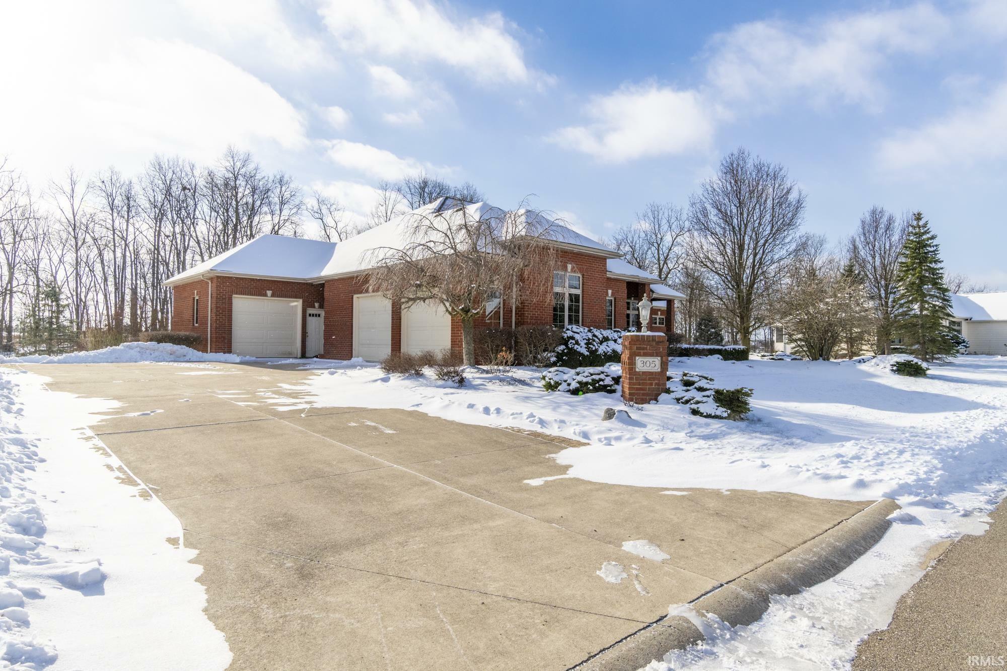 Property Photo:  305 Orchard Valley Drive  IN 46710 