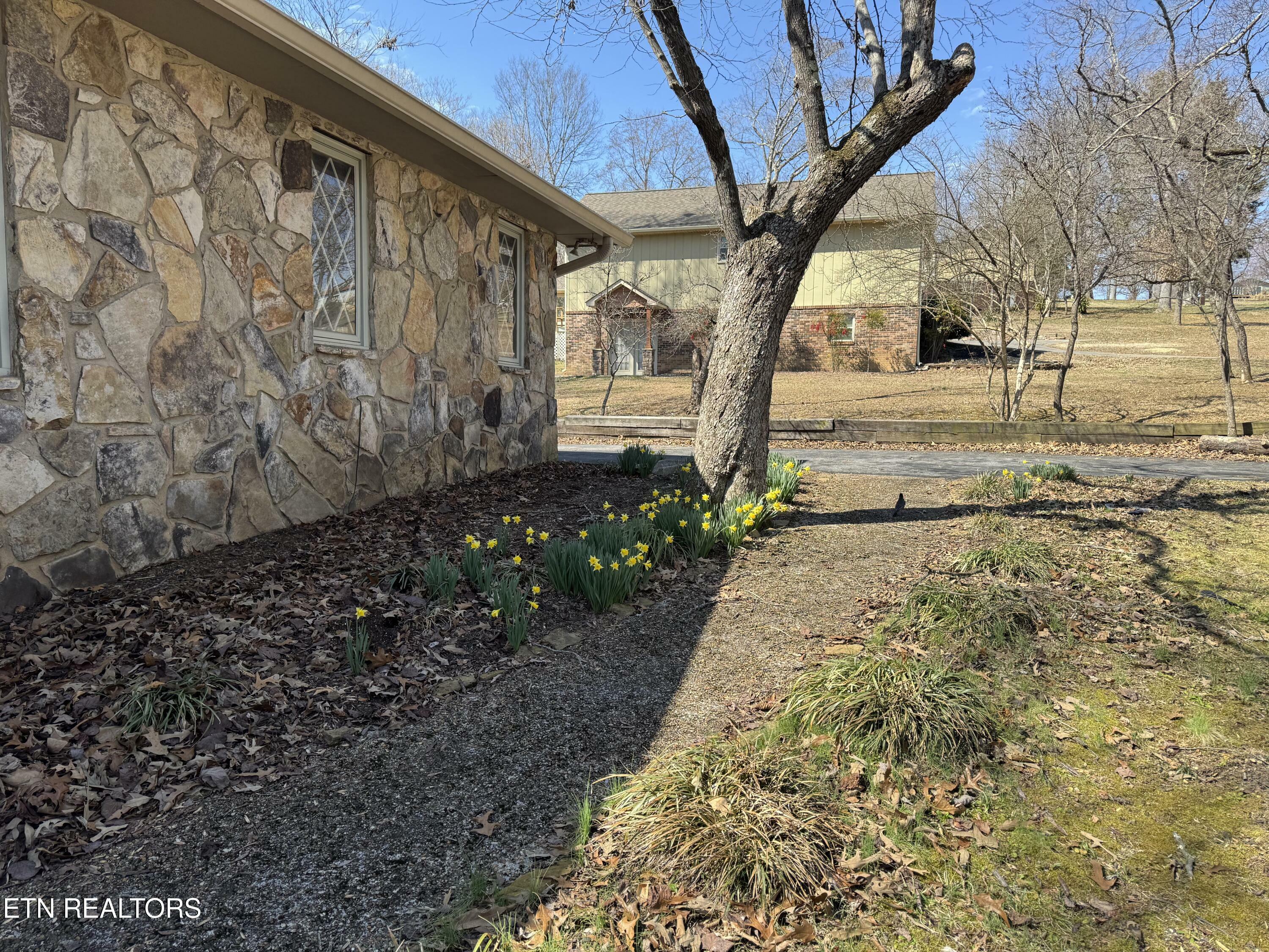 Property Photo:  8305 Sharp Rd  TN 37849 