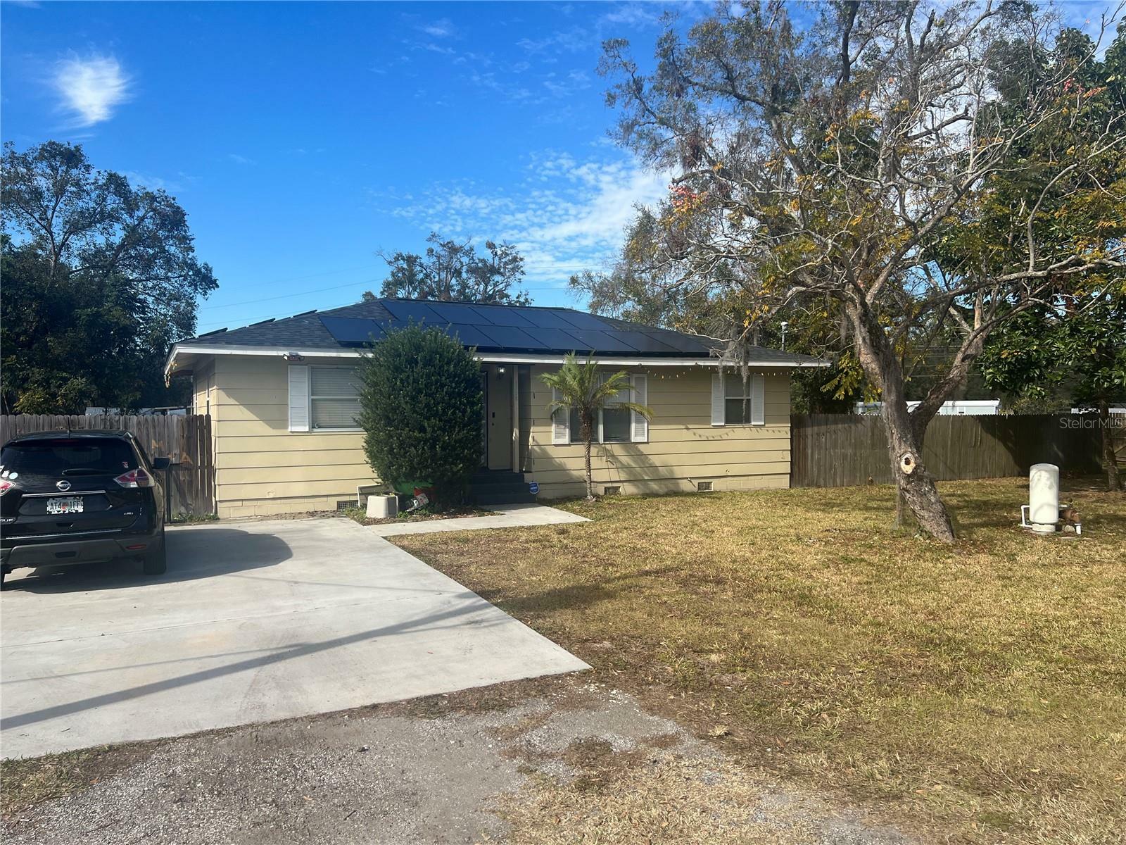 Property Photo: 1606 Lime Street FL 34746