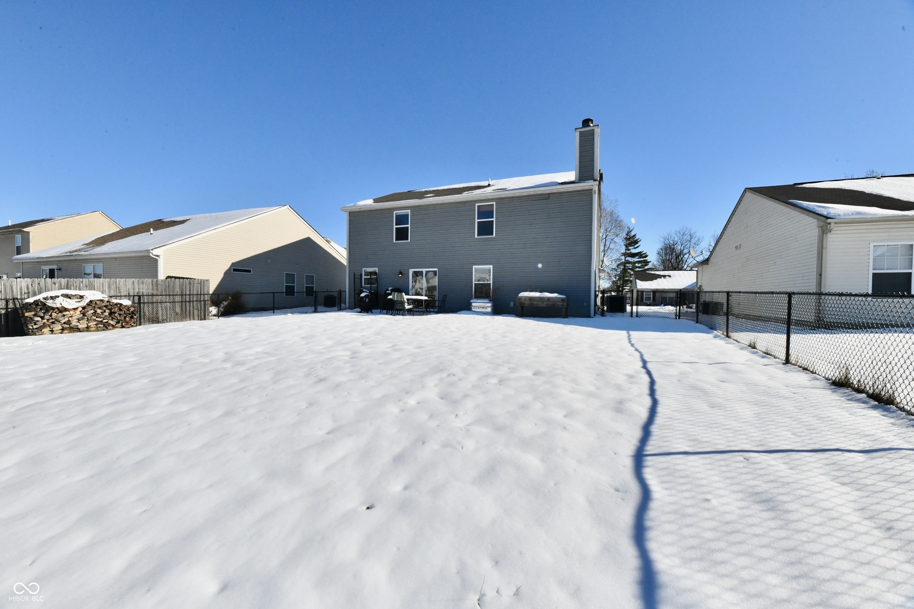 Property Photo:  126 Hilltop Farms Boulevard  IN 46184 