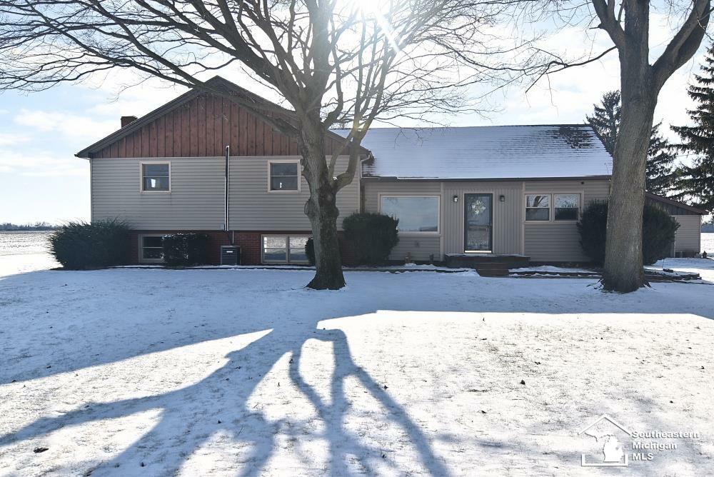 Property Photo:  16525 Day Road  MI 48131 