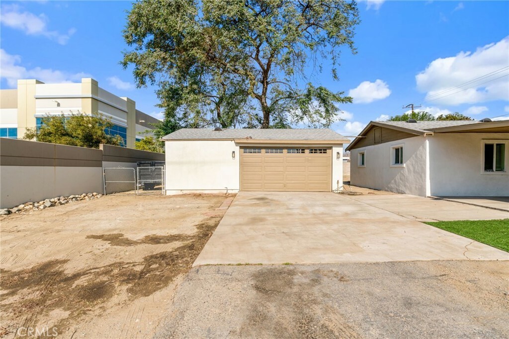 Property Photo:  14292 Jurupa Avenue  CA 92337 