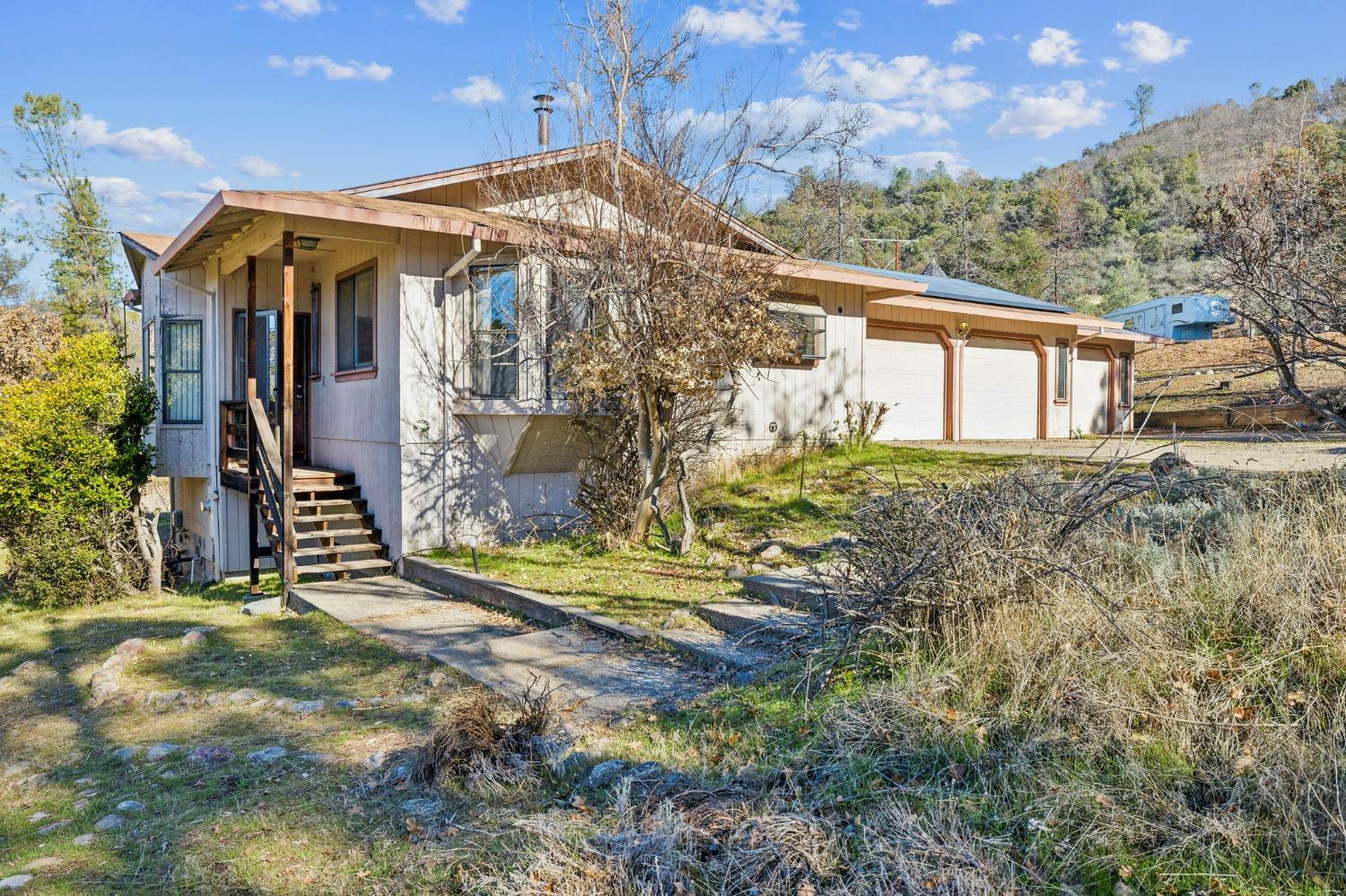 Property Photo:  17540 Scenic Heights Drive  CA 95370 