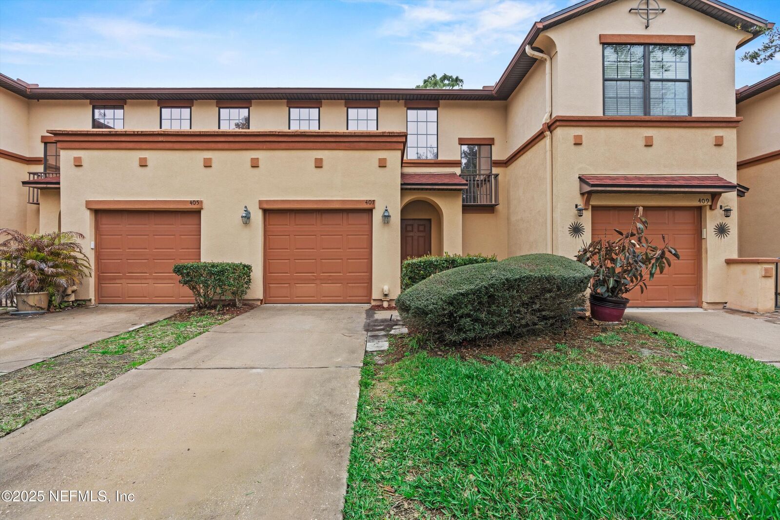 Property Photo:  407 Honeycomb Way  FL 32259 