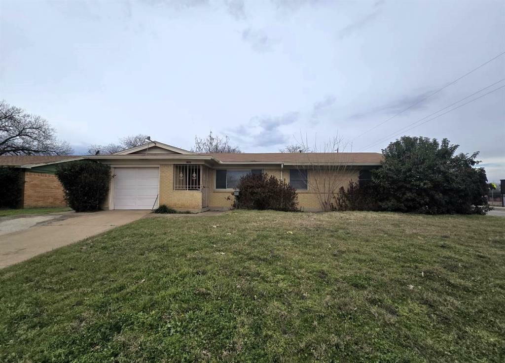 2365 Clover Ridge Drive  Dallas TX 75216 photo