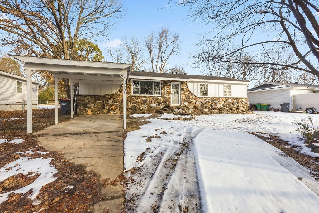 Property Photo:  2200 Dogwood Place  AR 72762 