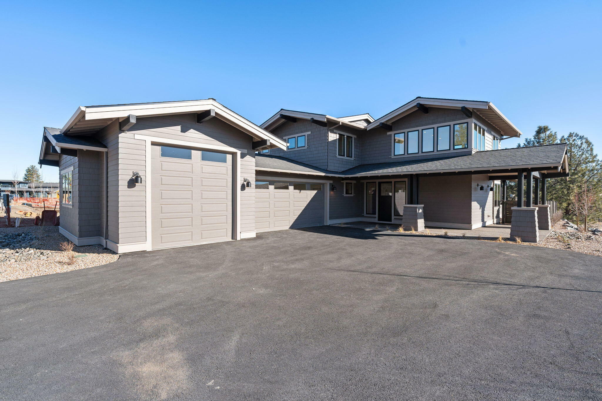 Property Photo: 3231 NW Strickland Way OR 97703