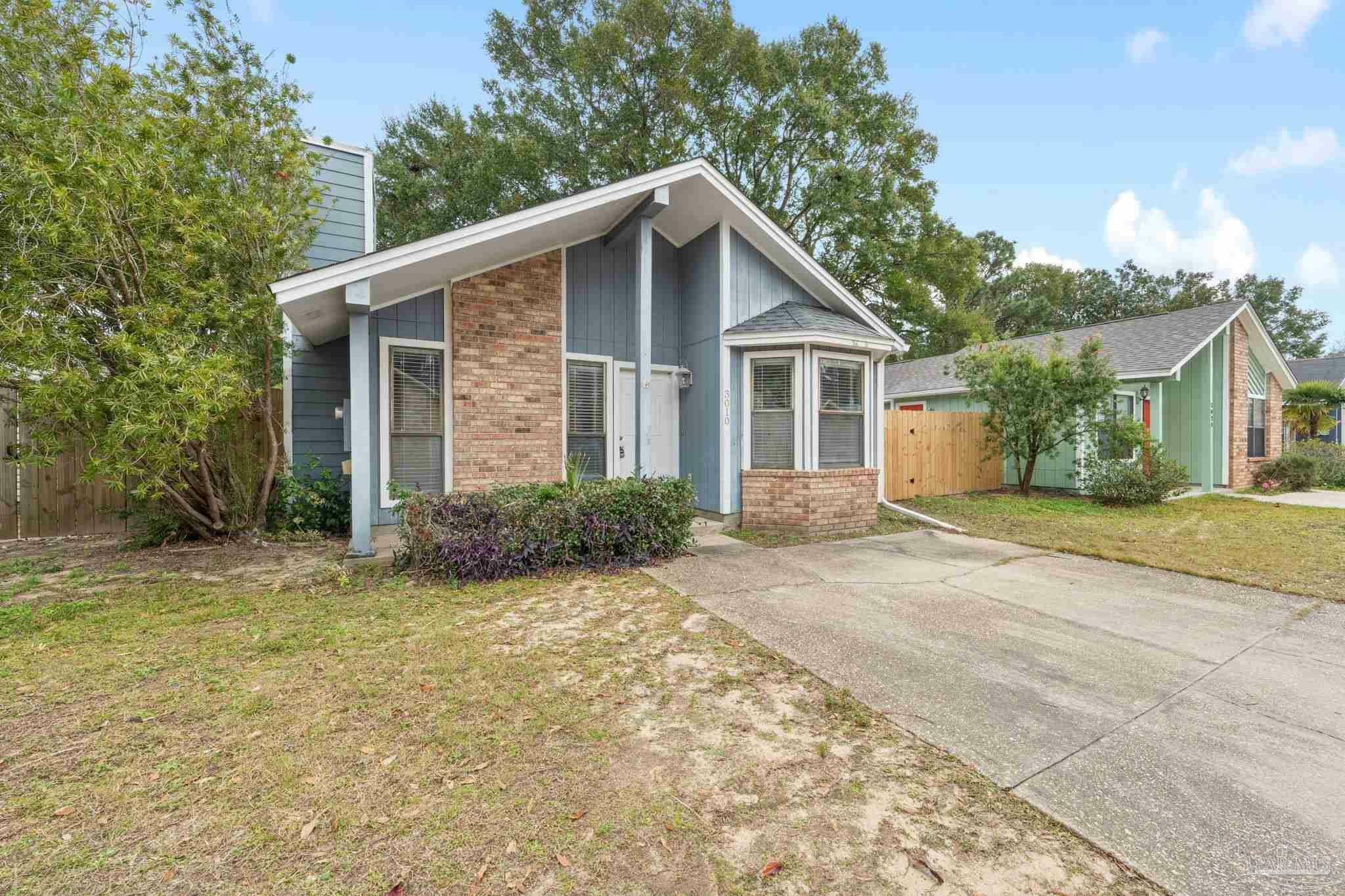 Property Photo:  3010 Pickford Pl  FL 32503 