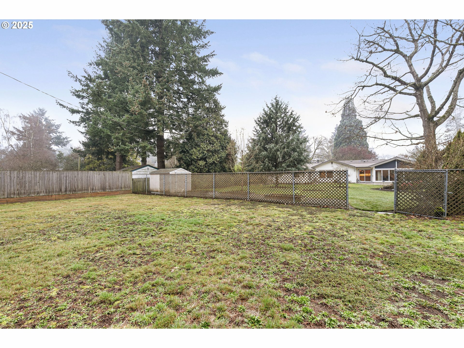 Property Photo:  809 Manzanita Way  WA 98660 