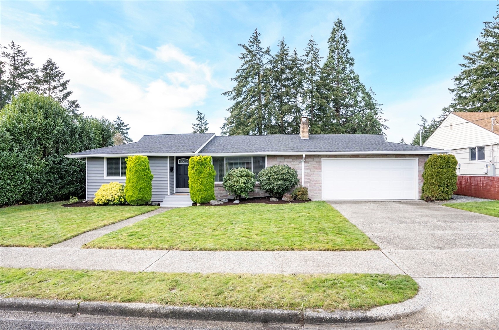 Property Photo:  6438 S M Street  WA 98408 