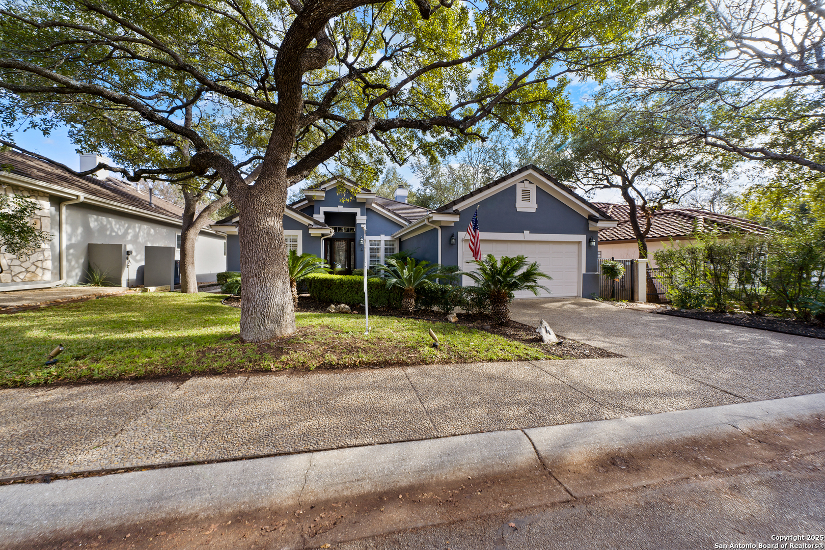 Property Photo:  4 Orsinger Fld  TX 78230 