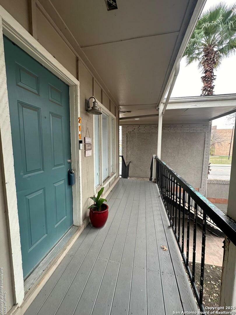 Property Photo:  255 E Rampart Dr 211  TX 78216 