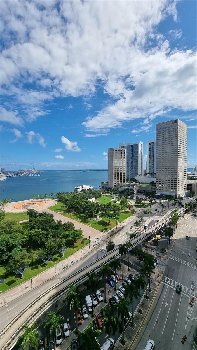 Property Photo:  50 Biscayne Blvd 1902  FL 33132 