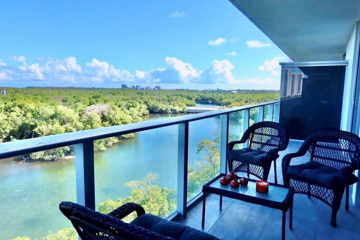 Property Photo: 16385 Biscayne Blvd 718 FL 33160