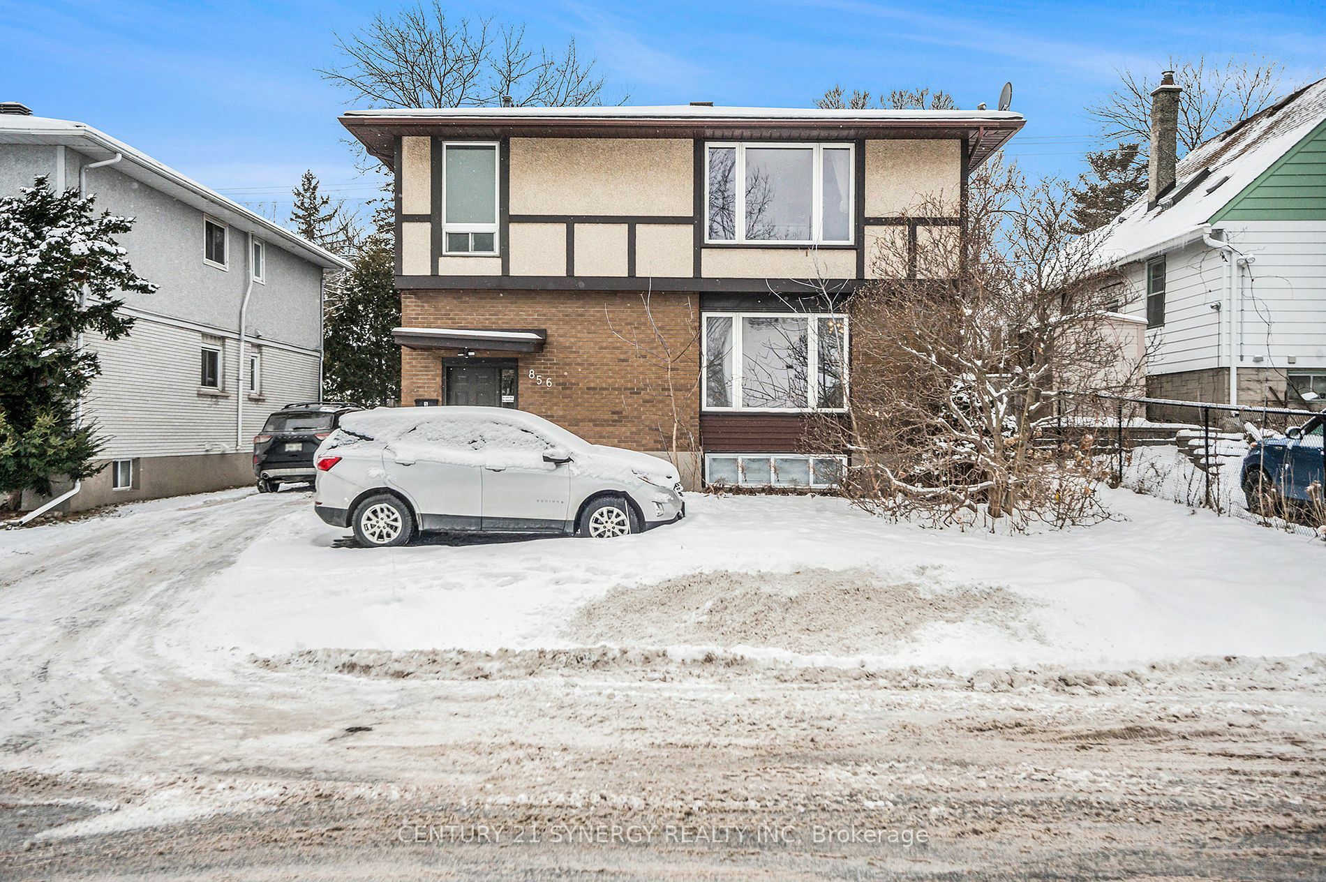 Photo de la propriété:  856 Connaught Ave  ON K2B 5M6 