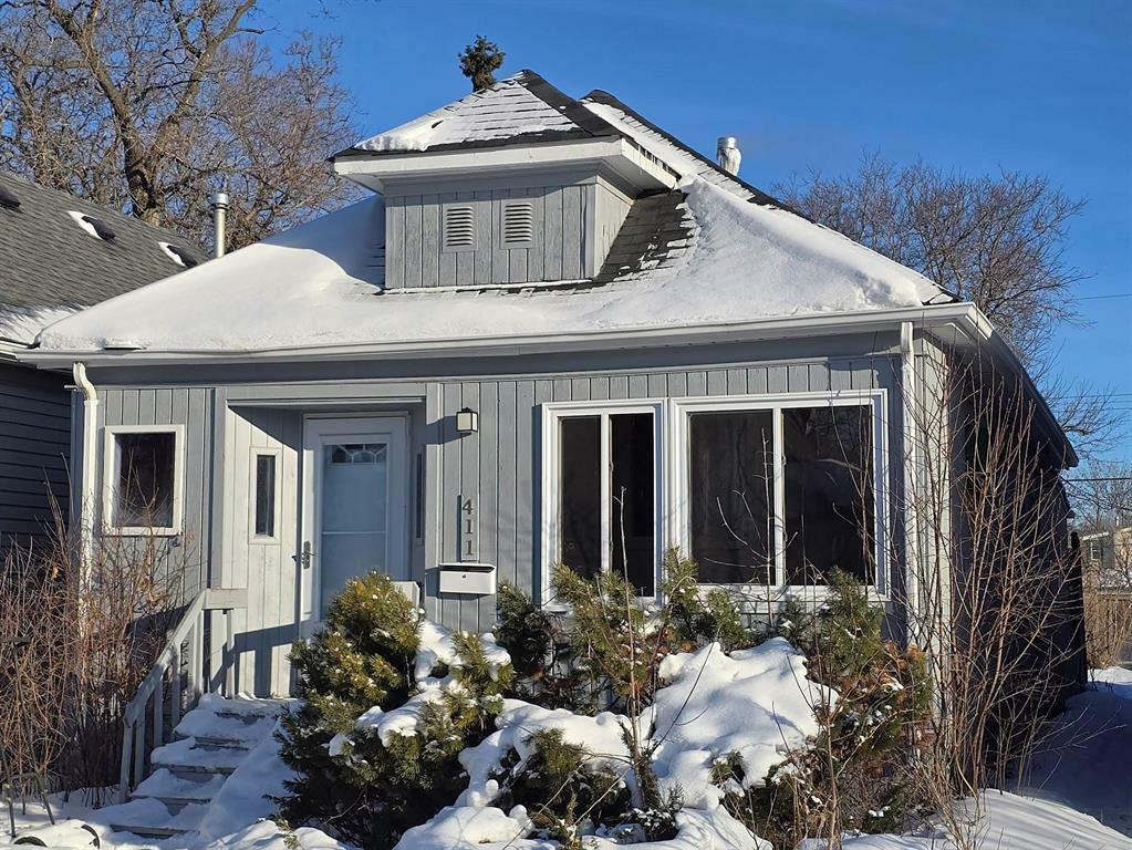 Property Photo:  411 Queen Street  MB R3J 1K9 