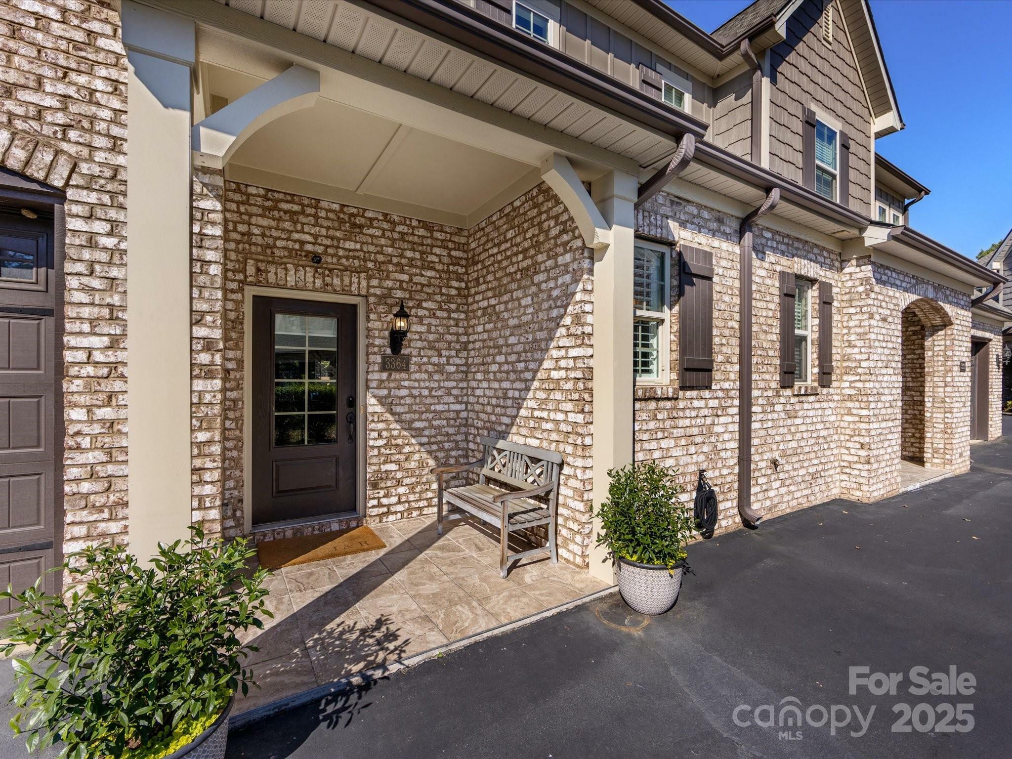 Property Photo:  3364 Northampton Drive  NC 28210 