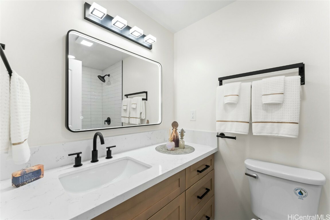 Property Photo:  95-028 Kahoea Street 165  HI 96789 