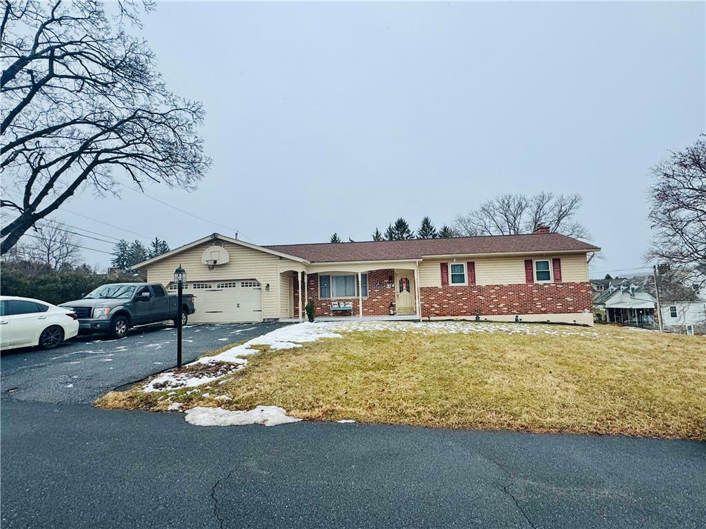 Property Photo:  5560 Fairway Drive North  PA 19606 