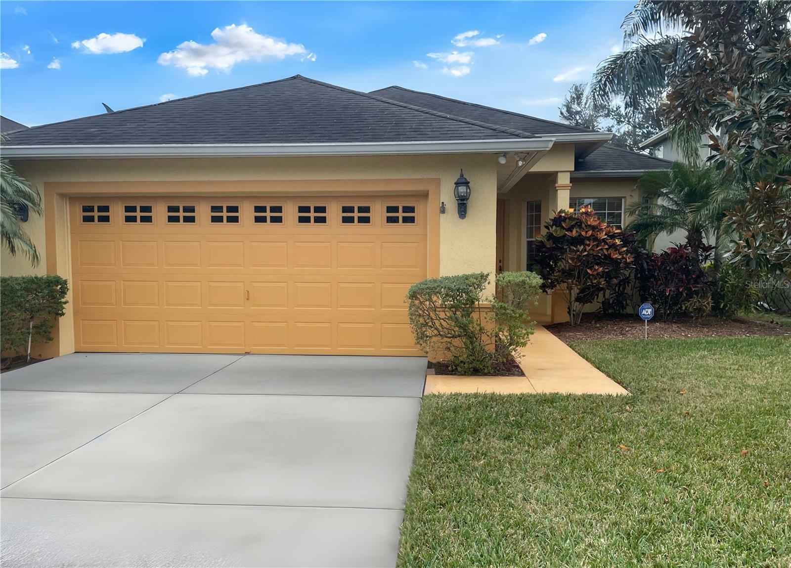 Property Photo: 1068 Stoney Creek Drive FL 33811