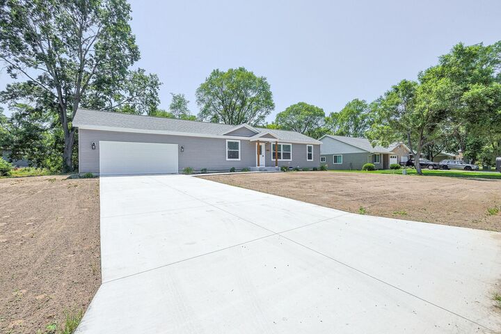 Property Photo: 1949 Summerset Drive MI 49442