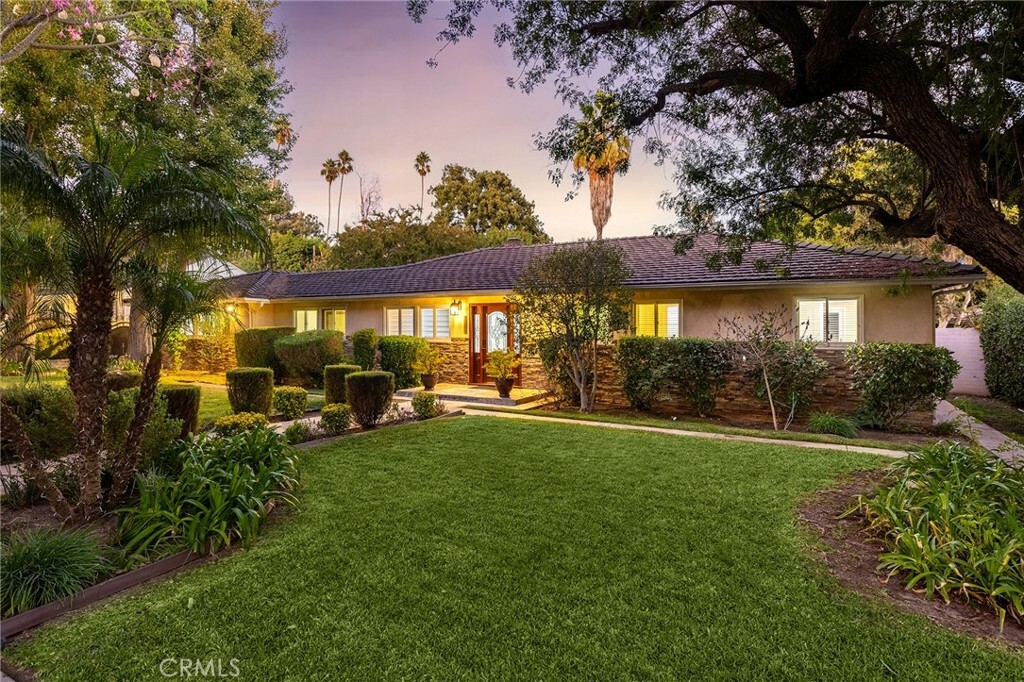 Property Photo: 1426 Hampton Road CA 91108