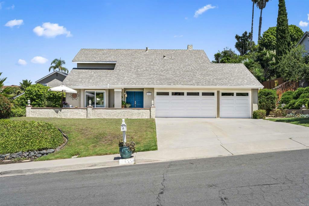 Property Photo:  6430 El Perico Ln  CA 92009 