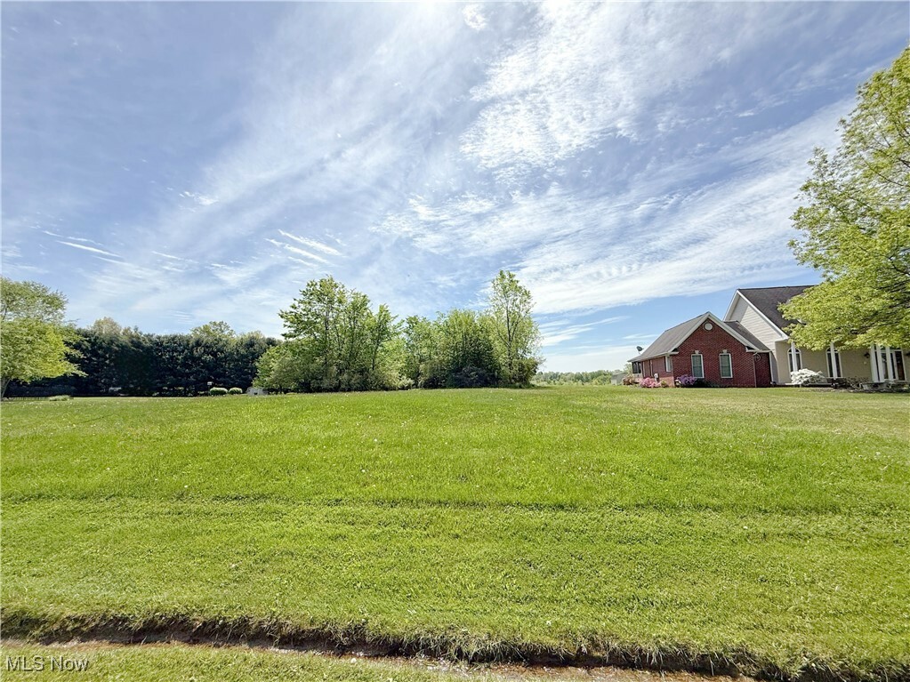 Property Photo: 49587 Foxwood Lane OH 44413
