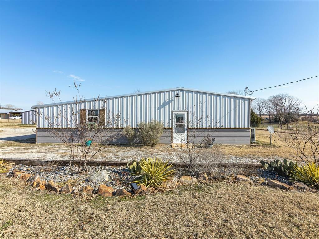 Property Photo:  473 County Road 1695  TX 76270 