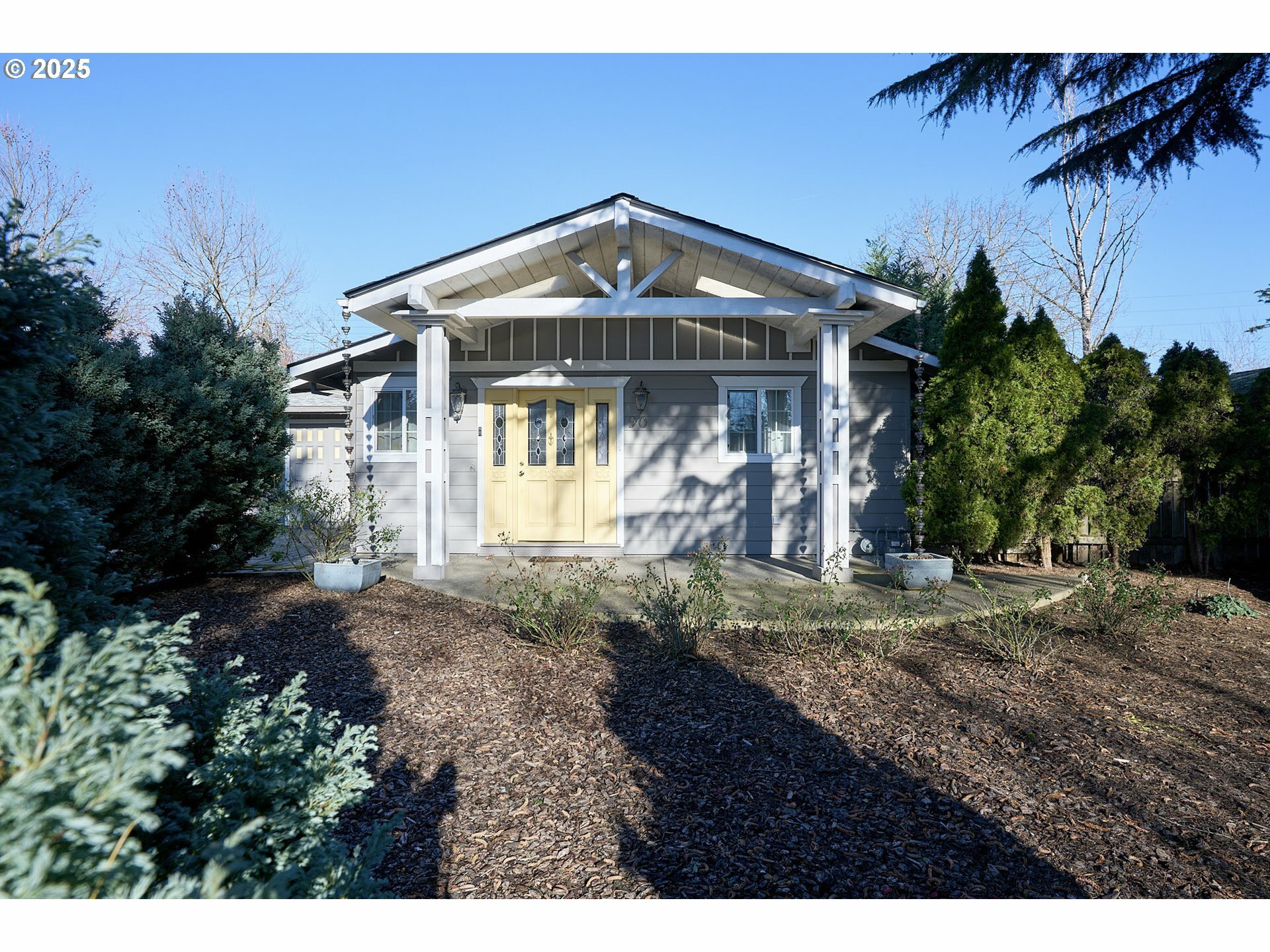 Property Photo:  90 SW Frenwood Way  OR 97005 