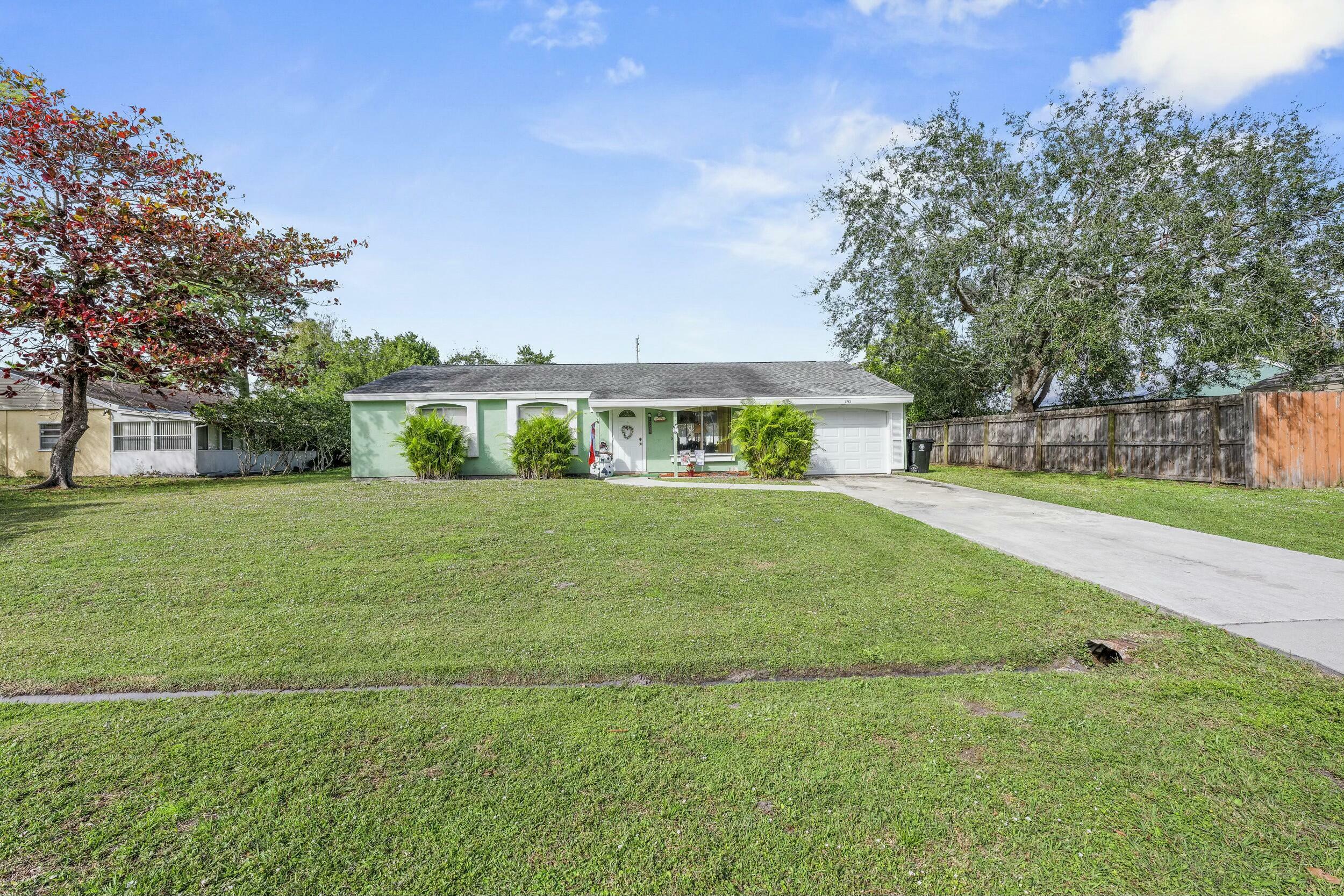 Property Photo: 1261 SE Rickenbacker Terrace FL 34952