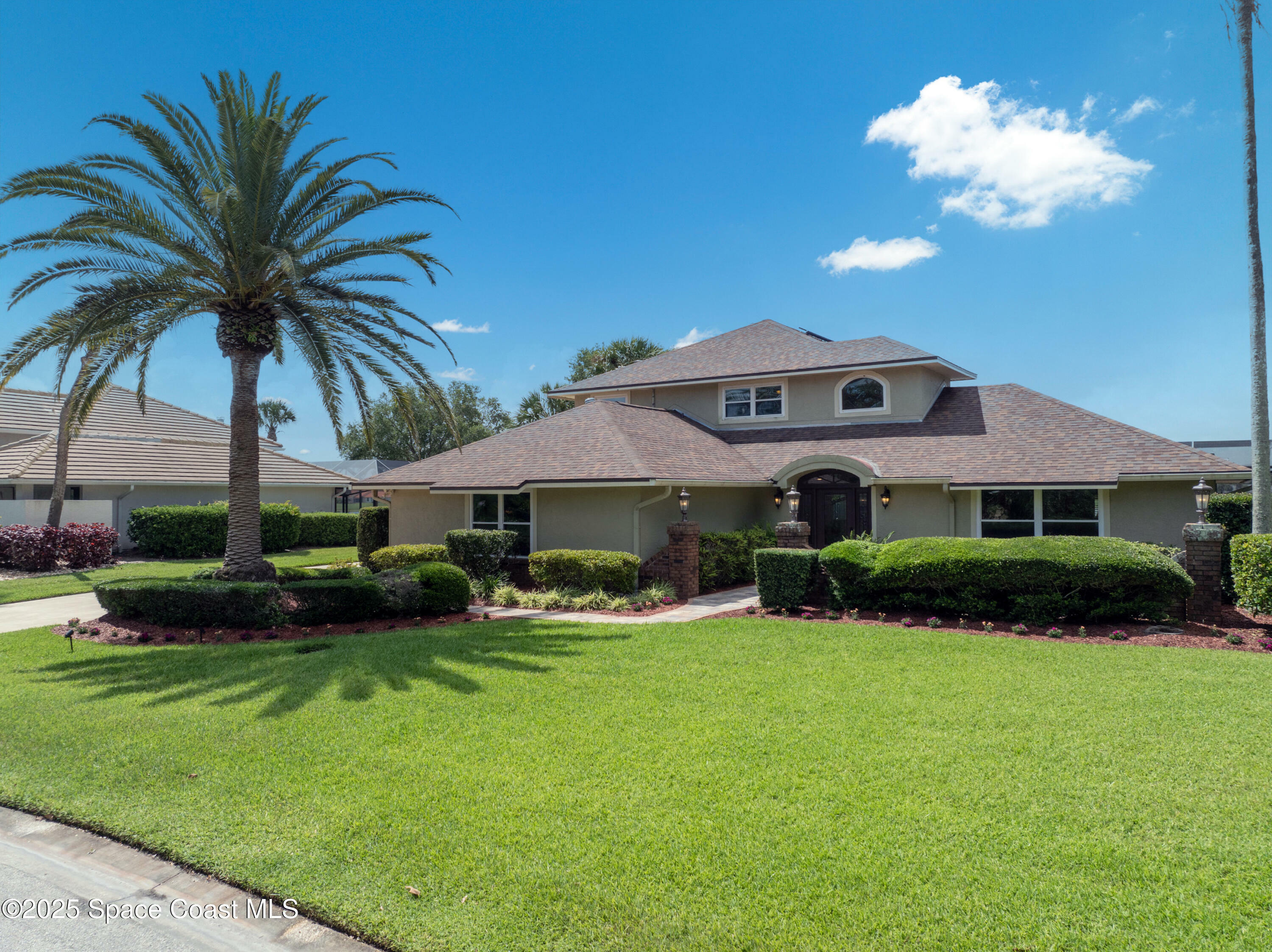 Property Photo:  820 Kerry Downs Circle  FL 32940 